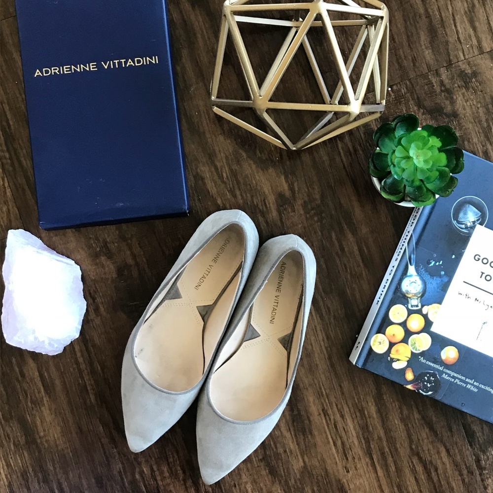 Adrienne Vittadini gray low heel flats